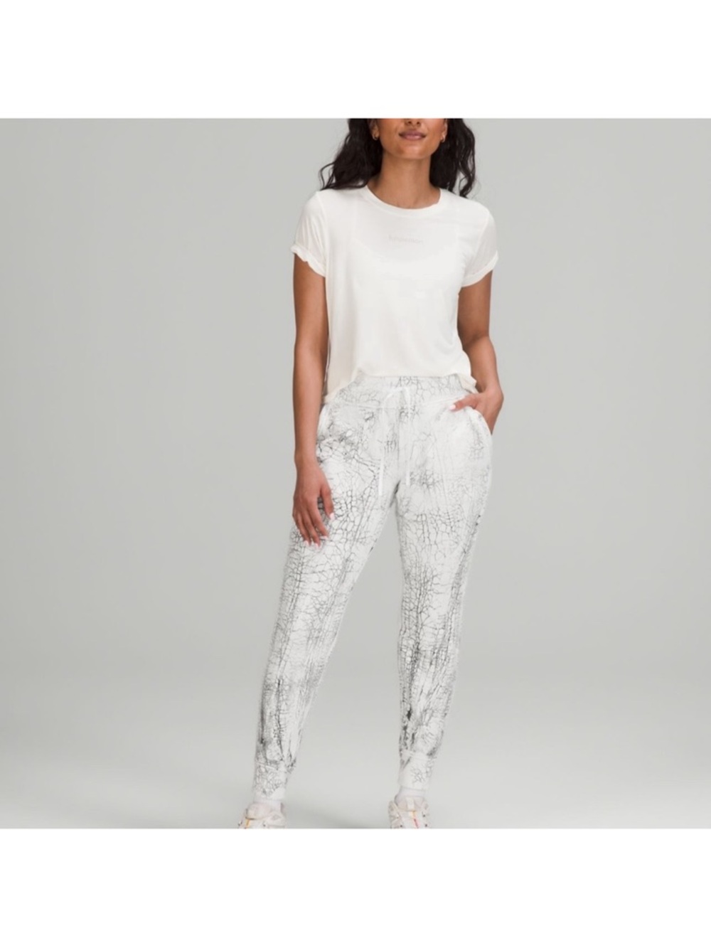 Lululemon Athletica Warm Down Jogger Thread Dye White Black 7/8 Length sz 14 - Picture 2 of 6